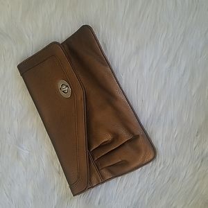 Je Veux Handbags Bronze Clutch